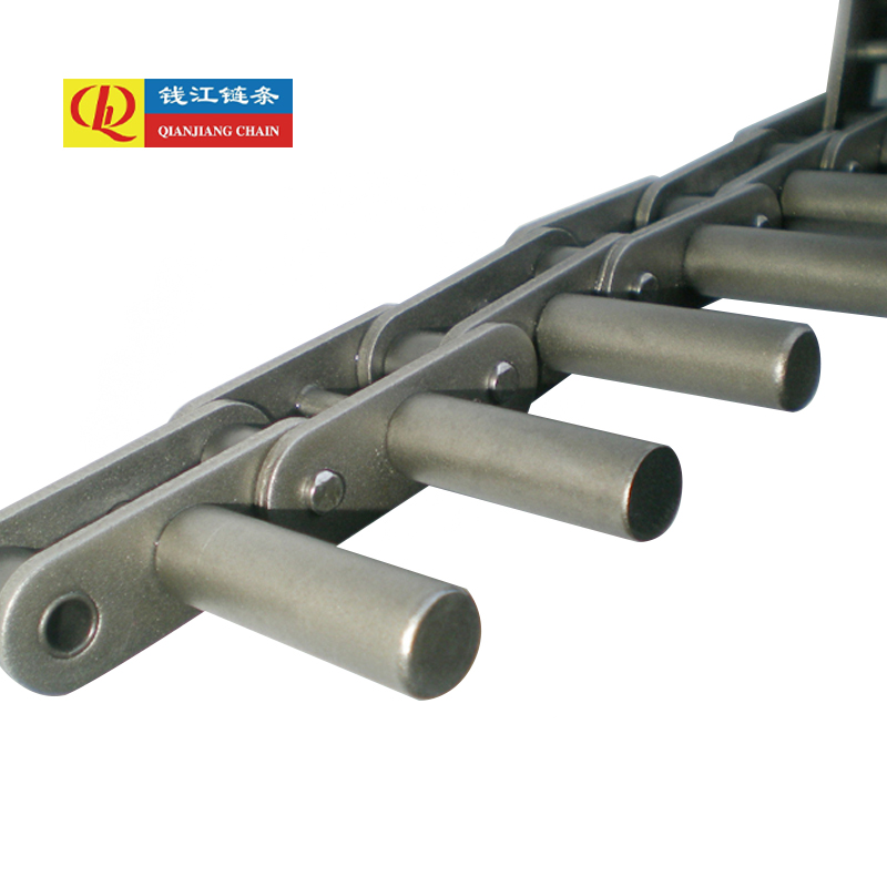 Correntes transportadoras de passo duplo com pinos estendidos